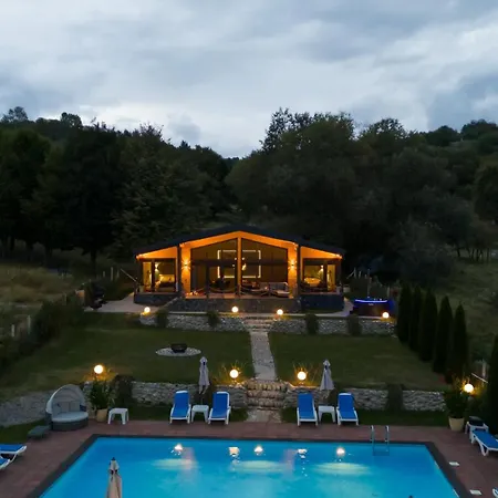 Balada Dintre Dealuri - Casa Soarelui Si Casa Lunii Cisnadioara Exterior photo