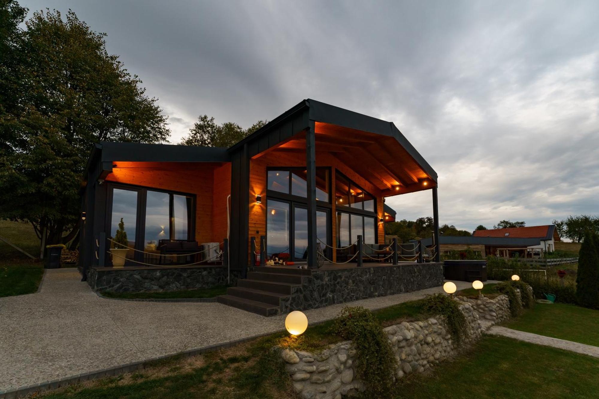 Hébergement de vacances Balada Dintre Dealuri - Casa Soarelui Si Casa Lunii Cisnădioara